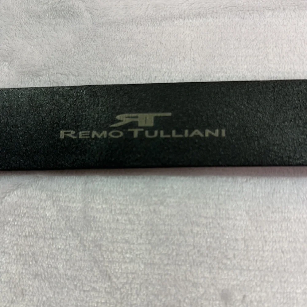 Remo Tulliani Genuine Leather Black Belt Silvertoned Buckle Made in USA Size 44
